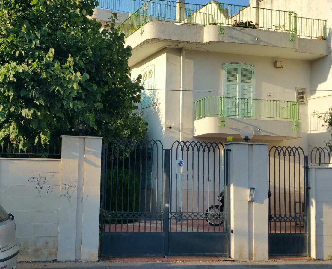Villa Parisi Бари Екстериор снимка