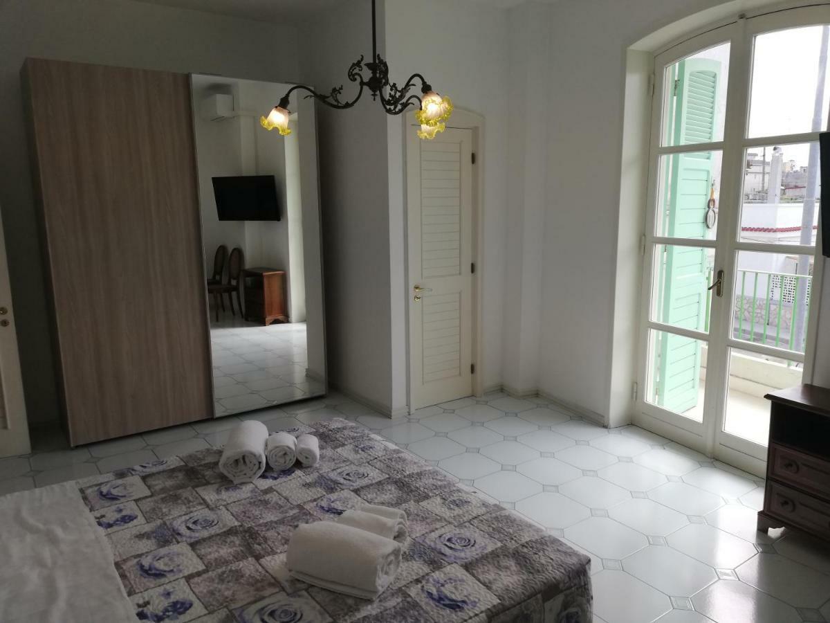 Villa Parisi Бари Екстериор снимка